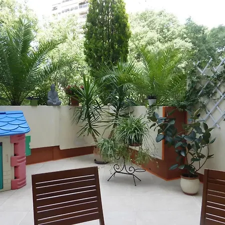 Spacieux A De 95 M² Апартаменты