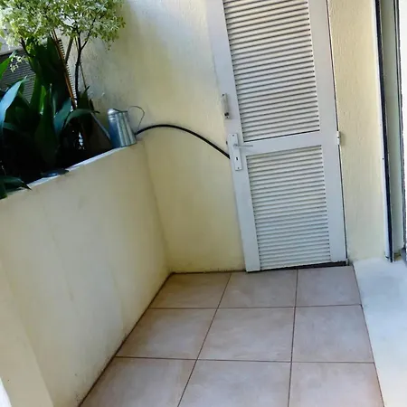 Spacieux A De 95 M² Монпелье