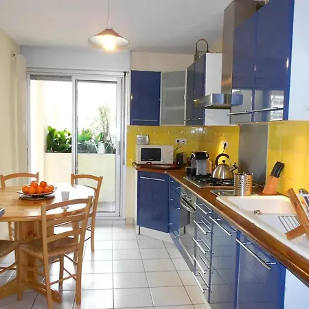 Spacieux A De 95 M² Апартаменты